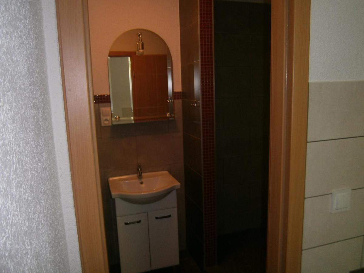 Pensjonat Osemka Lewin Klodzki Exterior foto